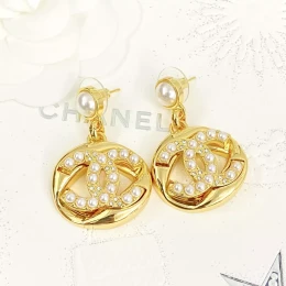 chanel boucles doreilles pour femme s_1270b30